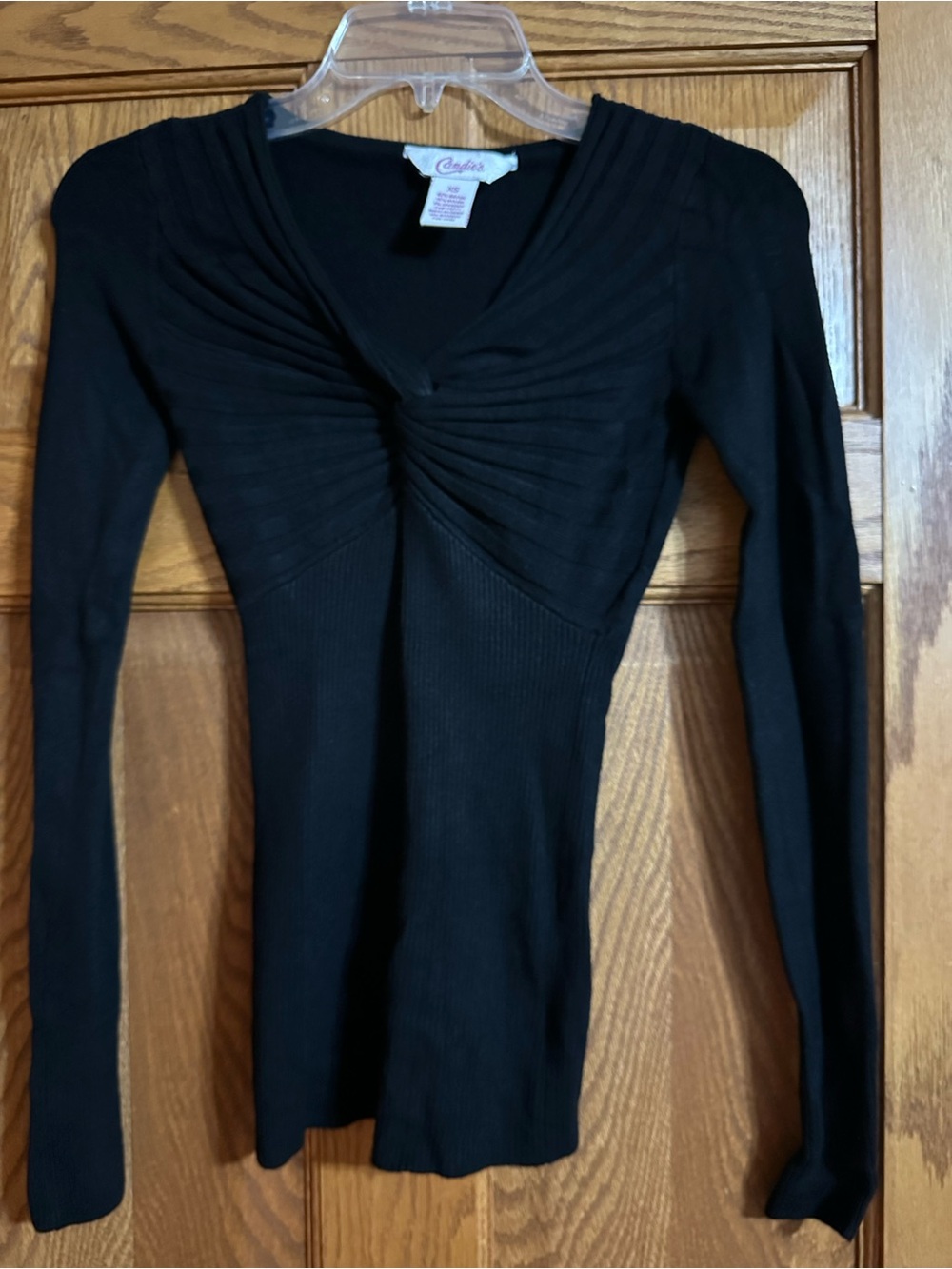 Candie's Black Long Sleeve Twisted V-Neck Top